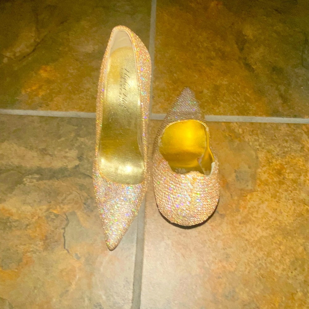 SHINE AND GLITTER ELEGANT POINTED TOE HIGH HEELS SHOES